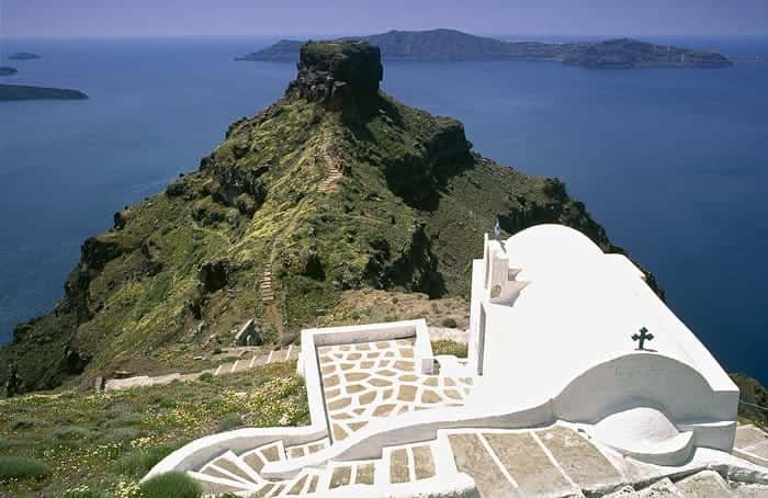 5 Santorini Castles and Fortresses You Can Visit
