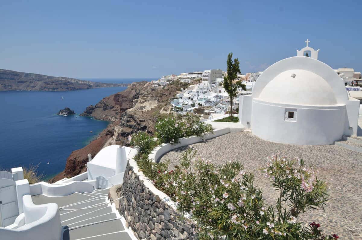 Santorini in March 2026: Quiet Season Guide (Weather + Tips)