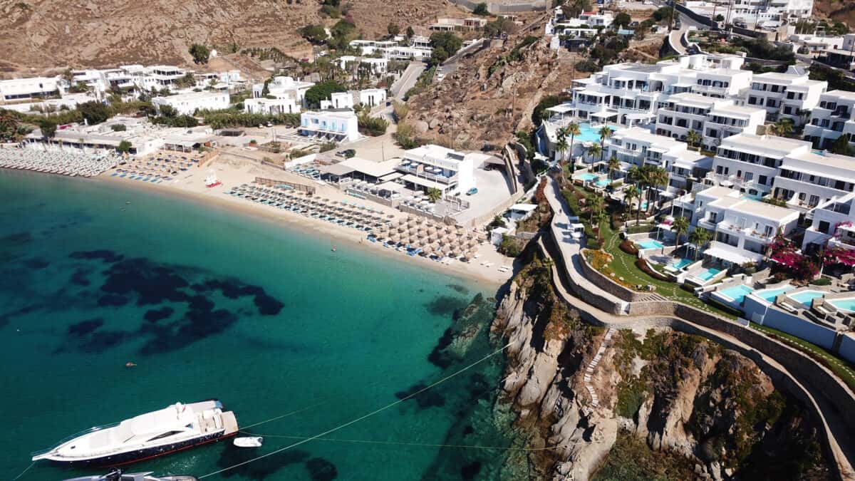 Psarou Beach