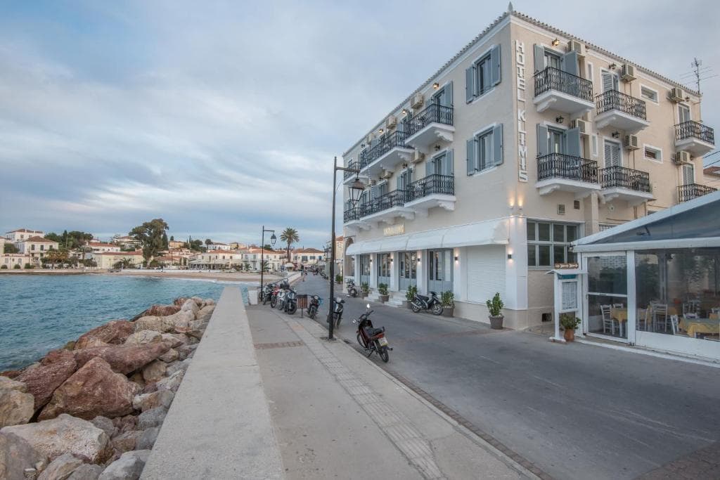 Klimis Hotel