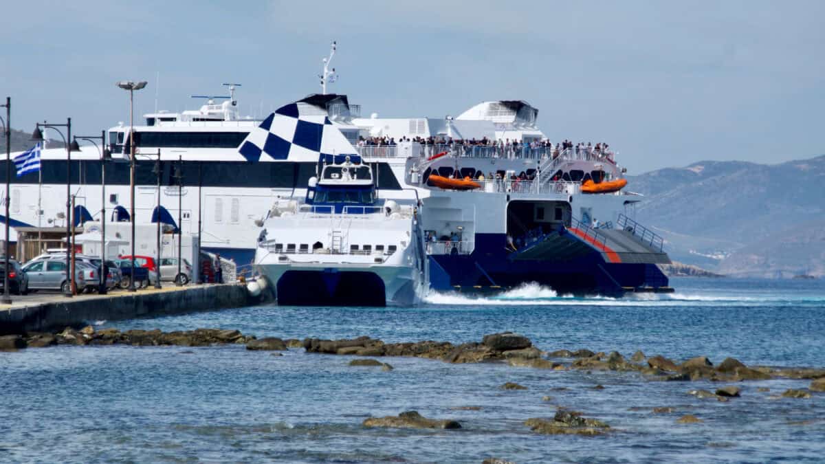 Mykonos to Naxos Ferry 2026: Times, Prices & Booking Tips