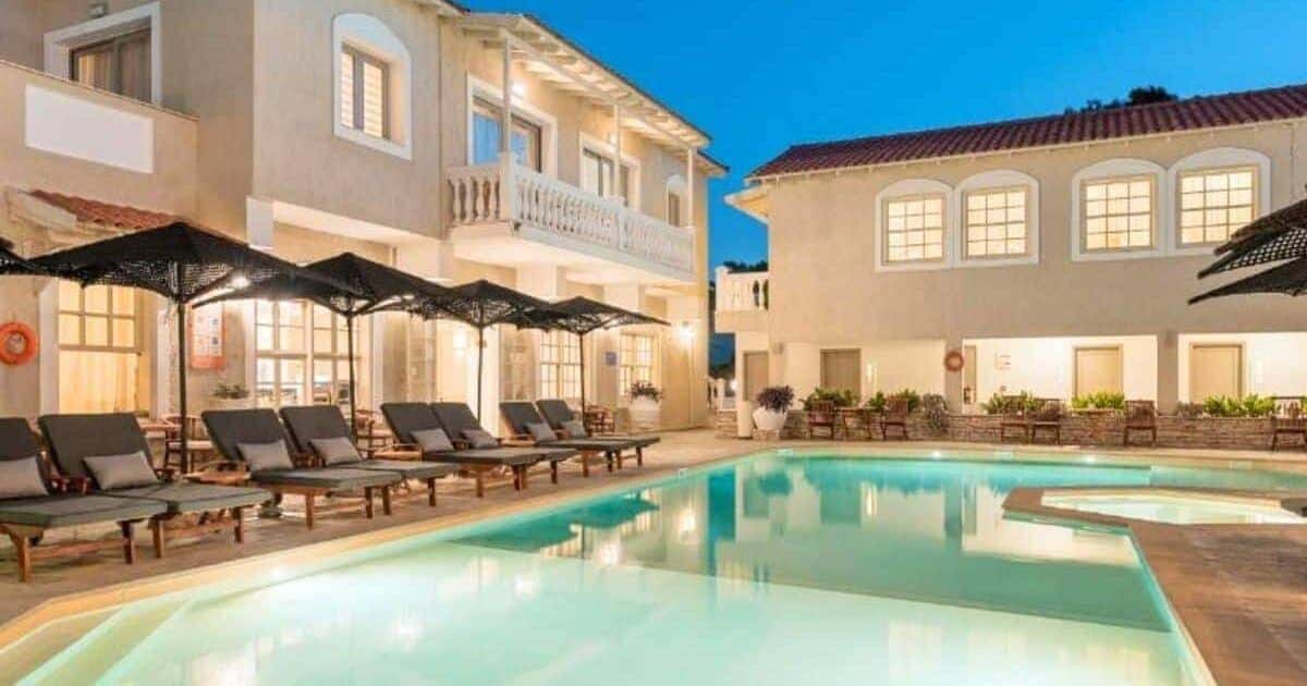 15 Samos Hotels Near Beaches, Vineyards, and Ancient Ruins (2026) in Greece