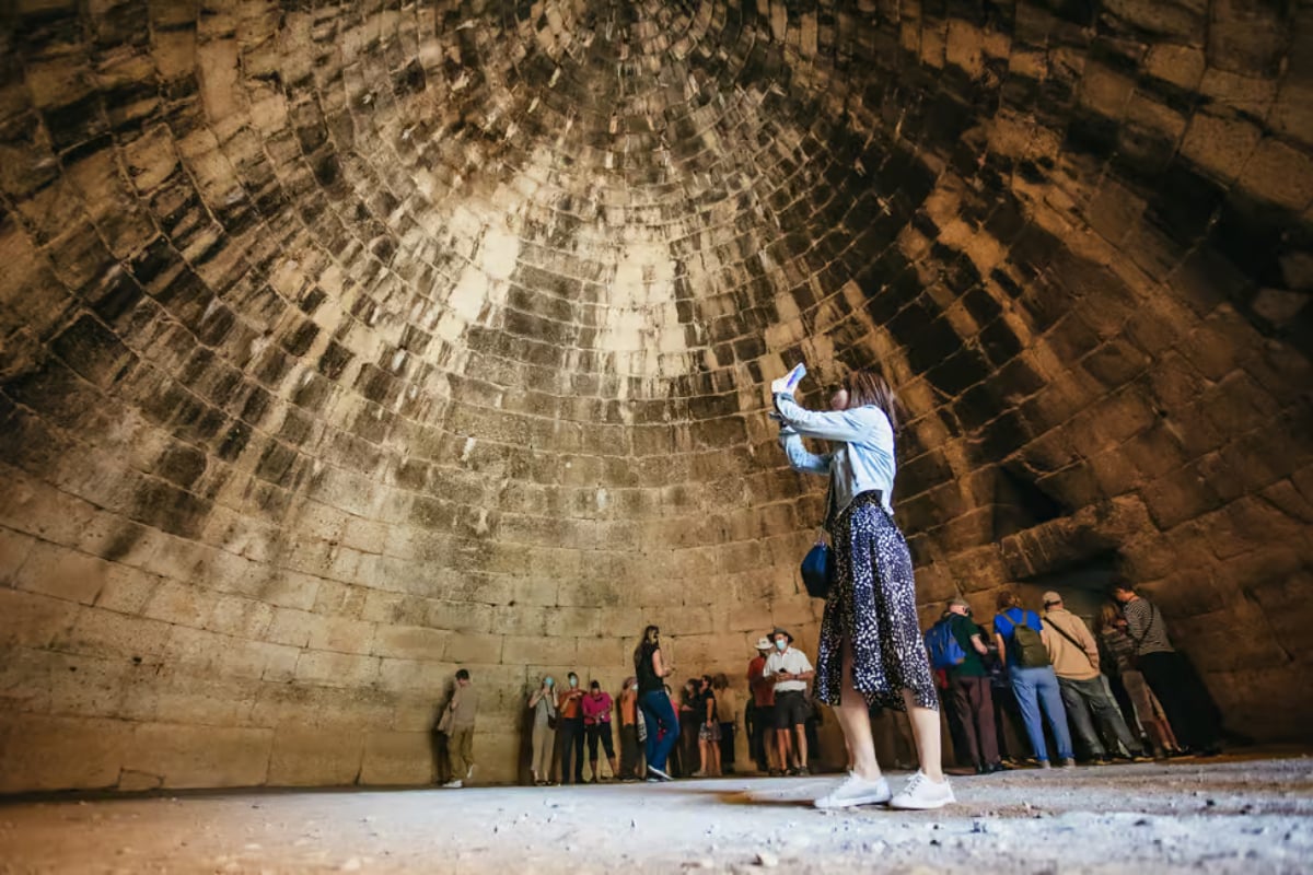 MycenAE, Epidaurus and Nafplio full-day bus tour from Athens