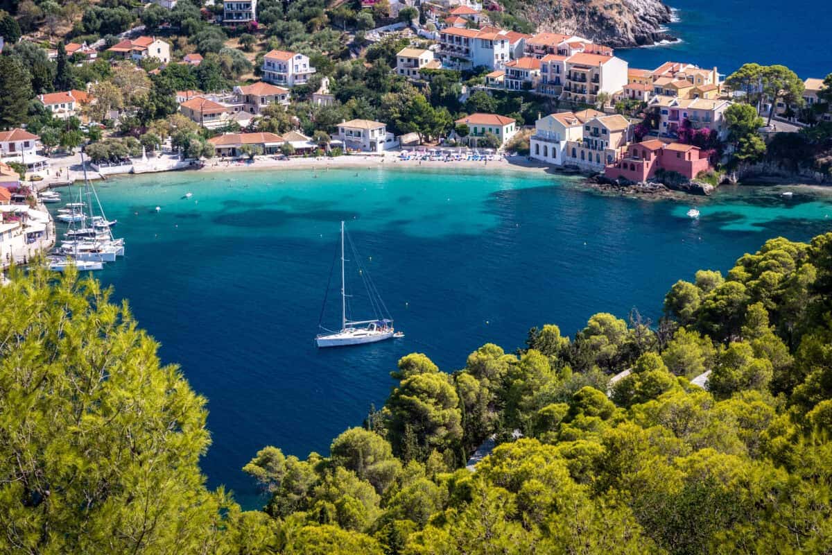 How to Get from Athens to Kefalonia (2026 Ferry & Flight)