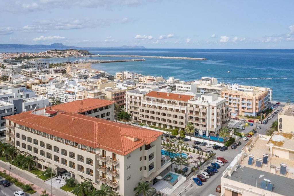 Theartemis Palace