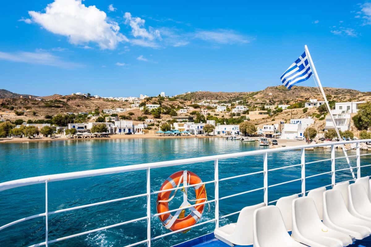 Santorini to Milos Ferry 2026: Schedules, Prices & Tips