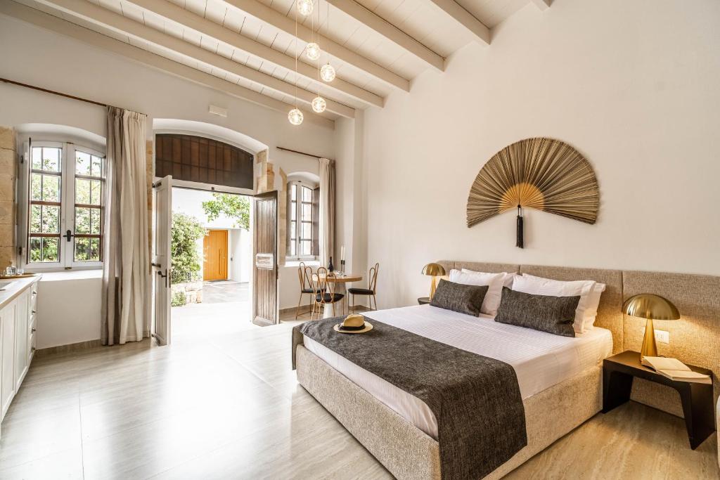 Lithinon Luxury Suites