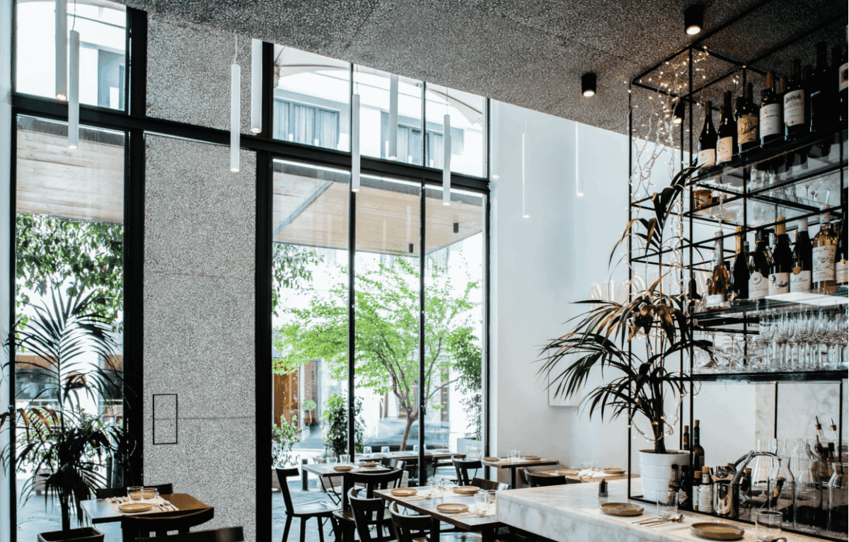 Nolan - restaurant in Athens