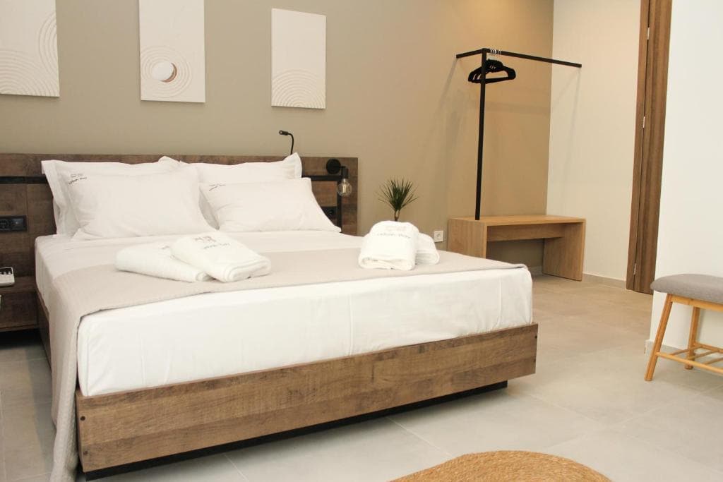 UrbanBay Hotel