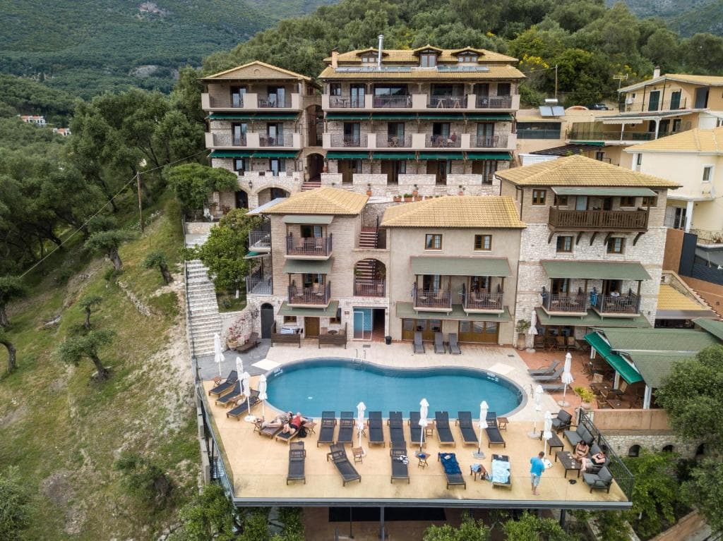 Enetiko Resort