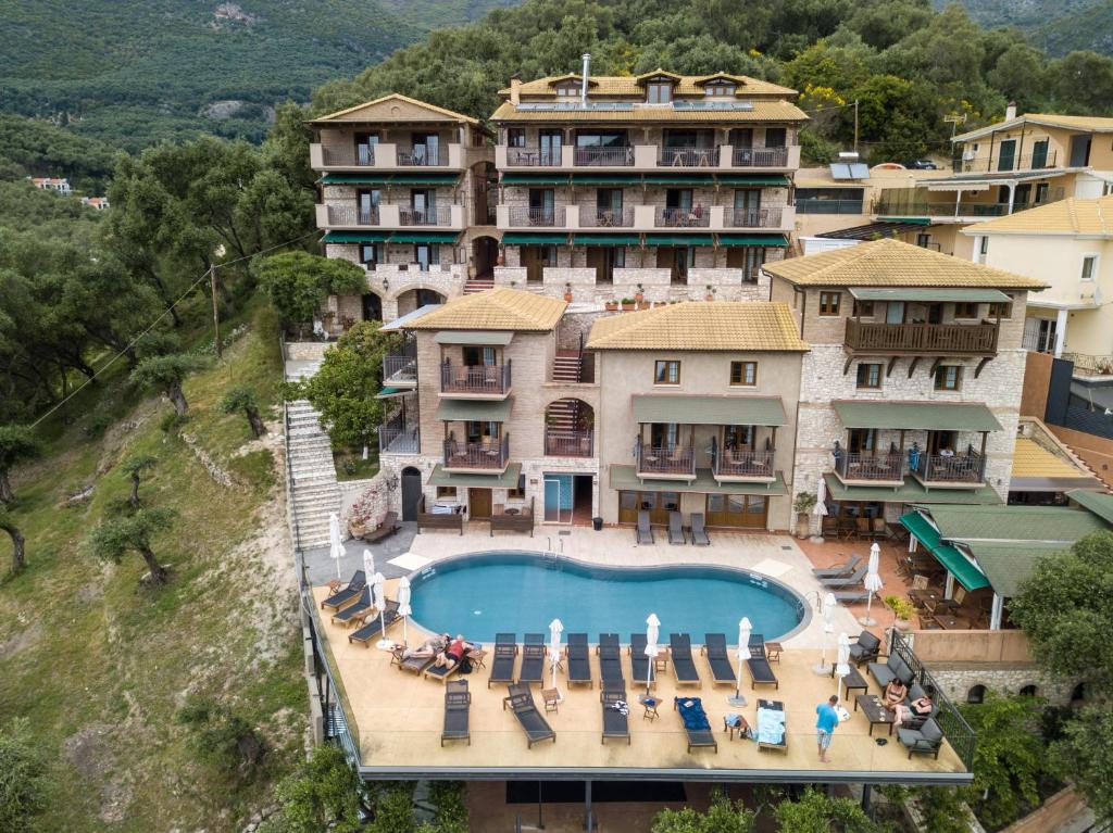 Enetiko Resort