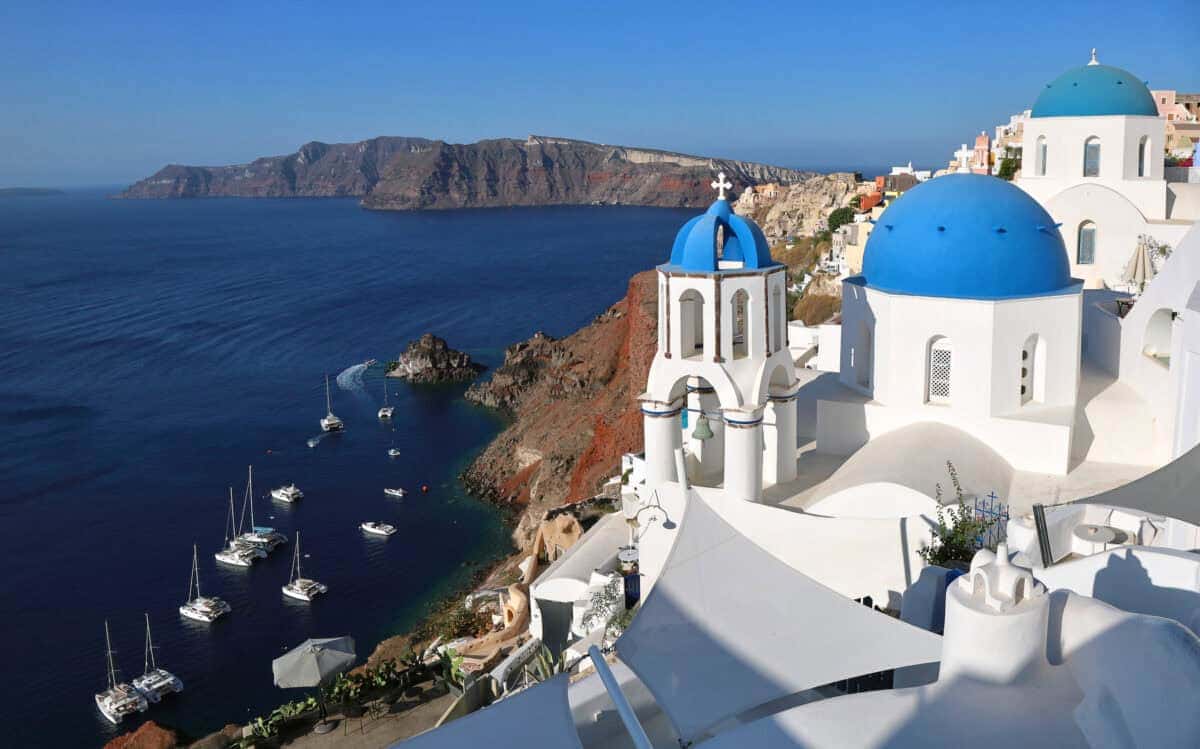Santorini in July 2026: Weather, Crowds, and What to Pack