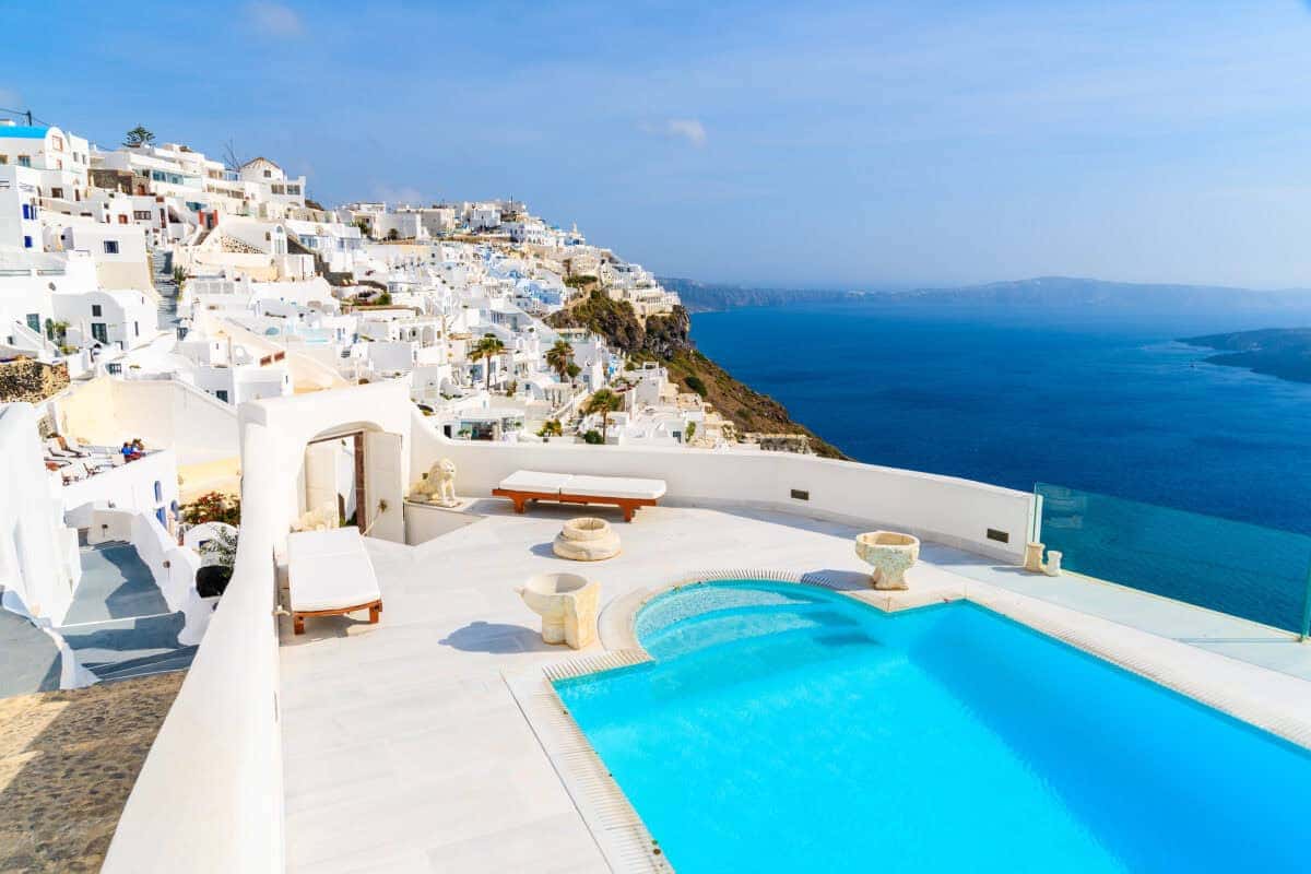 15 Private Pool Hotels in Santorini: Overwater, Cliffside, or Cave